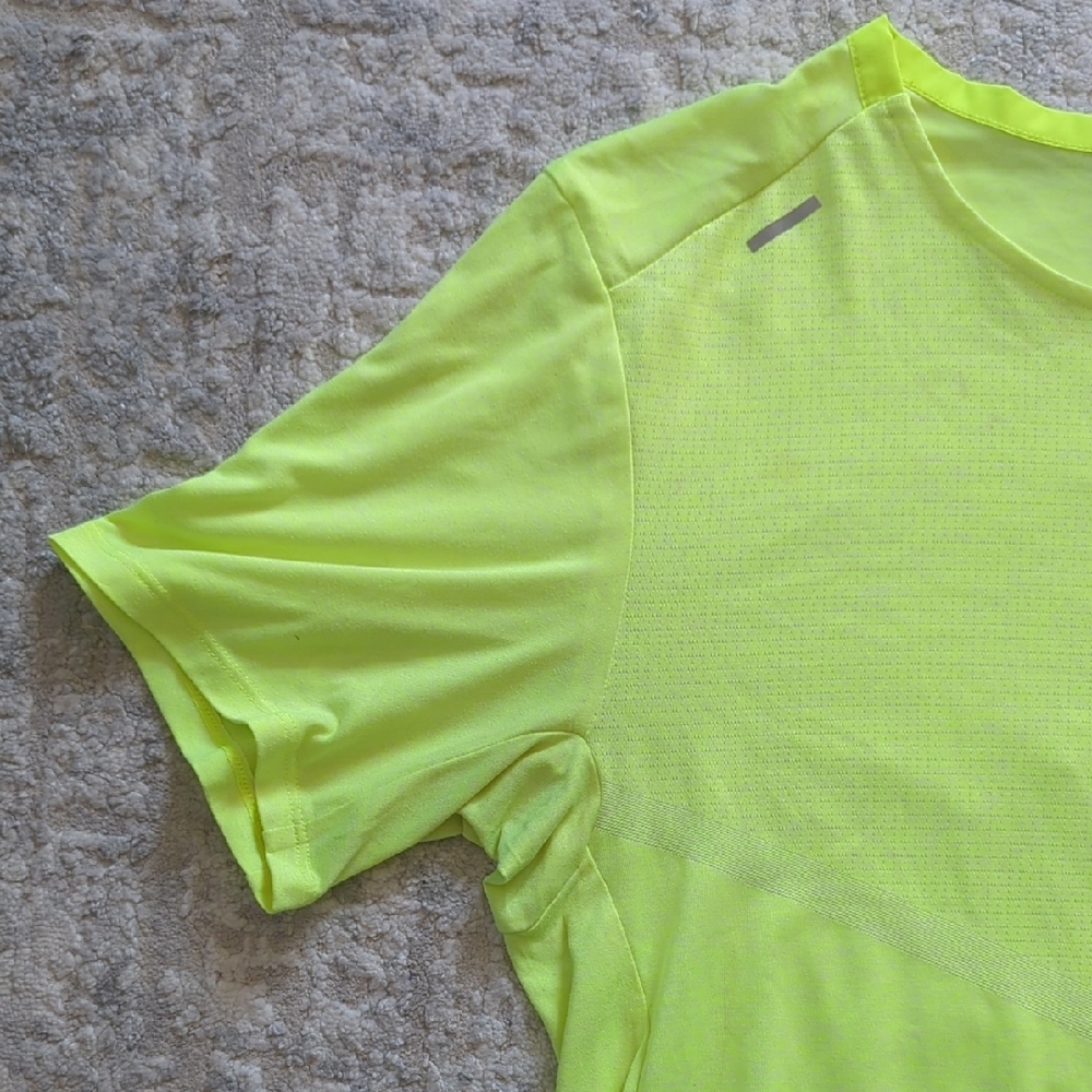 Nike Neon Yellow Short Sleeve Running Tee Size Small - Picture 3 of 7